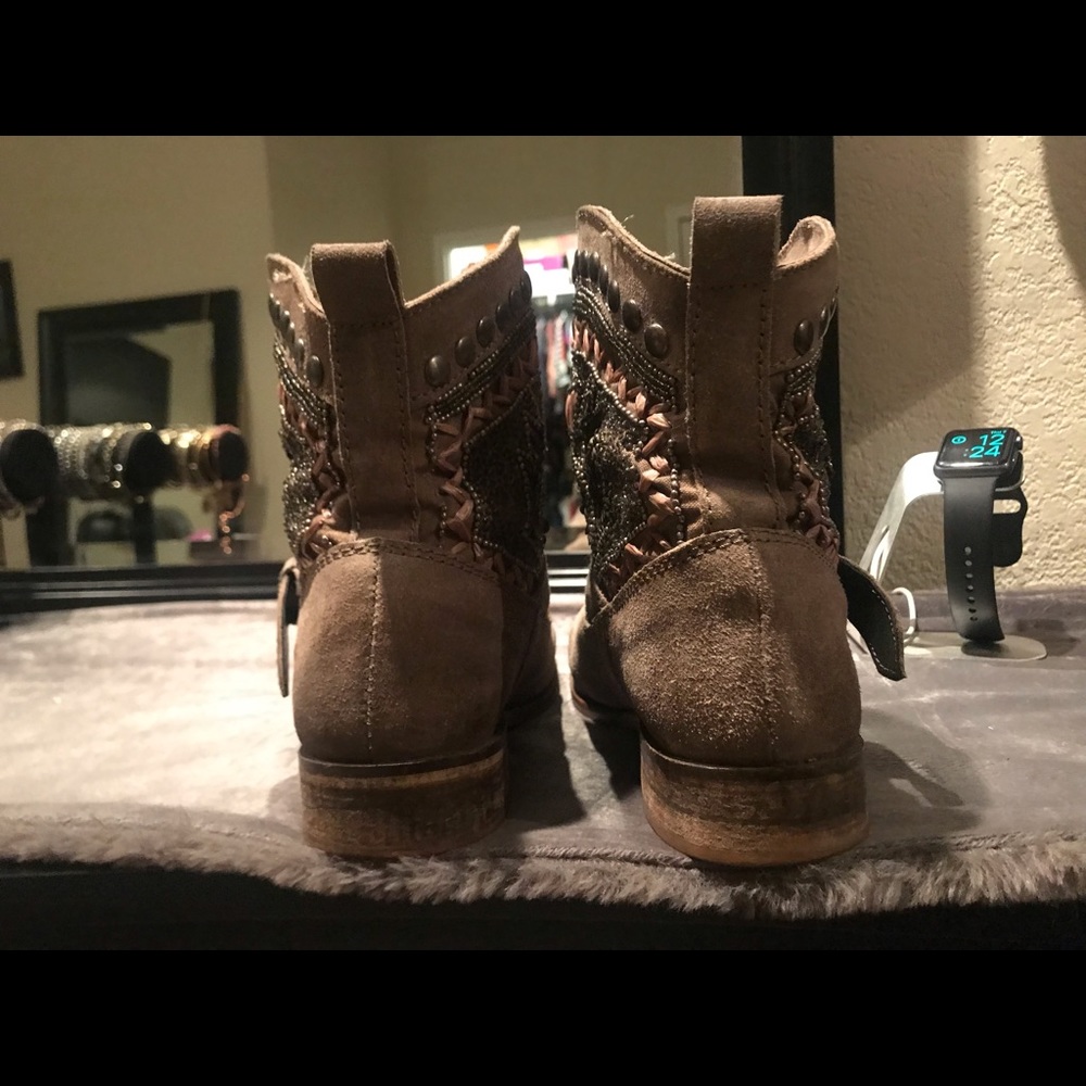 Flying monkey boots - Picture 3 of 4